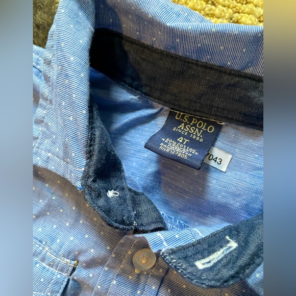 Boy’s USPA Dress Shirt ( size 4T ) - Picture 2 of 3